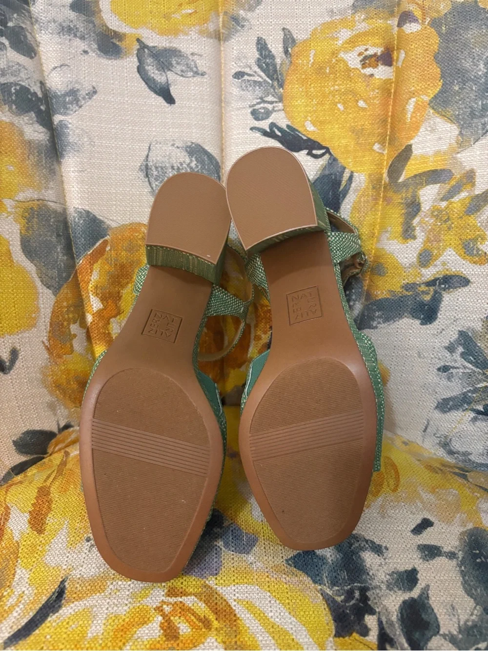 NWT Naturalizer Petra Ankle Strap Platform Sandals in Green Size 8